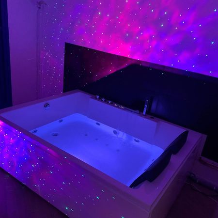 Paris La Defense - Santorin Apartment With Jacuzzi Courbevoie Buitenkant foto